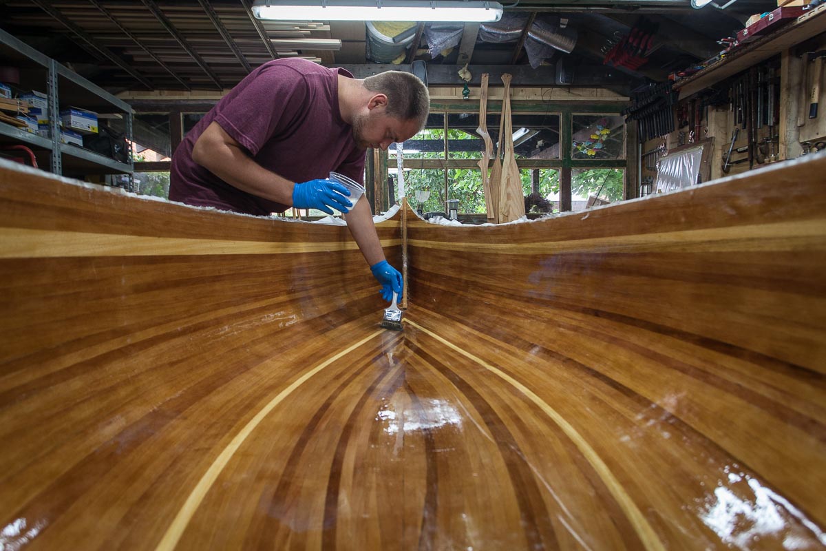 Building a canoe at Freeranger Canoe