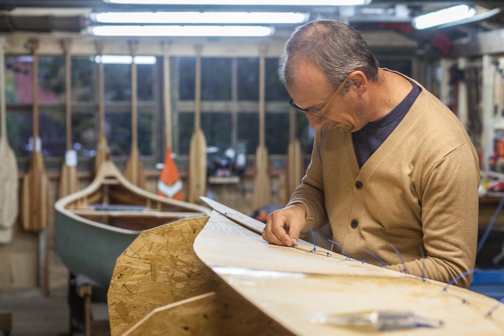 Building a stitch and glue canoe Freeranger Canoe