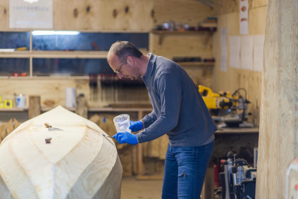 Building a stitch and glue canoe Freeranger Canoe