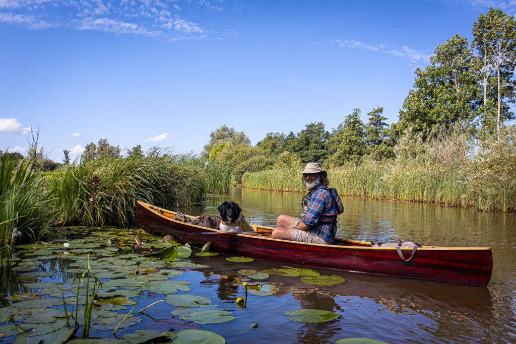 Kanovaren in de Weerribben-Wieden Kanovaren in de Weerribben-Wieden