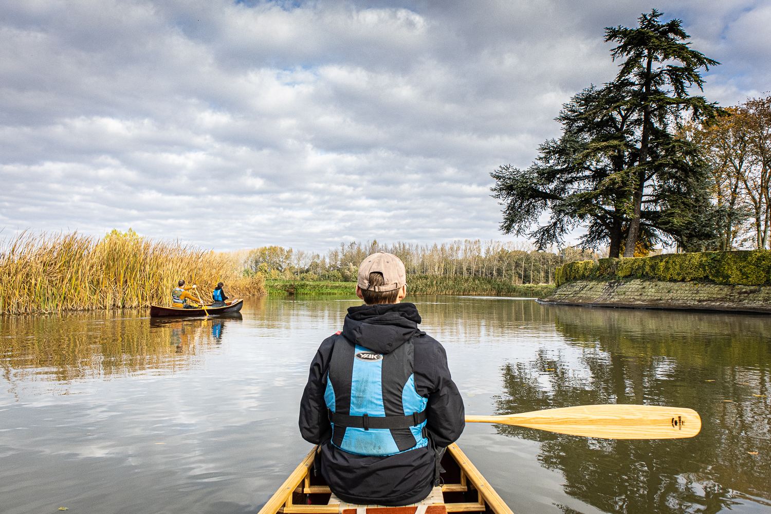Choosing a canoe paddle