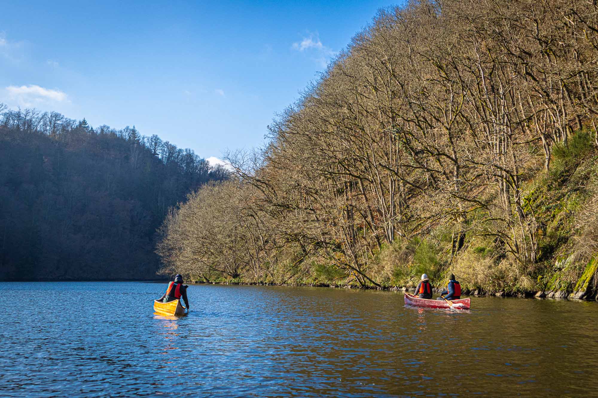 Leren open kanovaren op het Lac de Nisramont